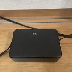 FURLA 黒 ショルダーバッグ 2ジッパー