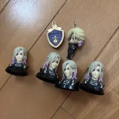 ツイステ ヴィル シェーンハイト ミニフィギュア