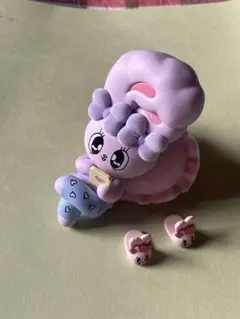 エスターバニー　フィギュア　Esther Bunny Holiday Vibe