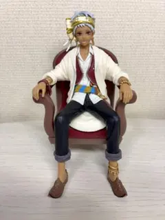 ツイステ カリム フィギュア